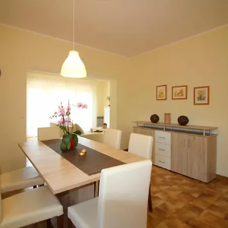 Apartmán Tino Mit Garten In Strandnaehe By Interhome