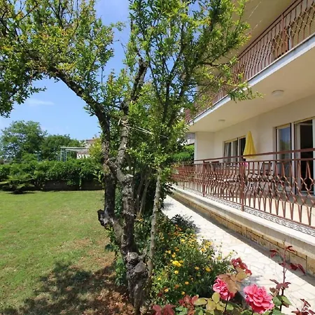 Tino Mit Garten In Strandnaehe By Interhome * Funtana